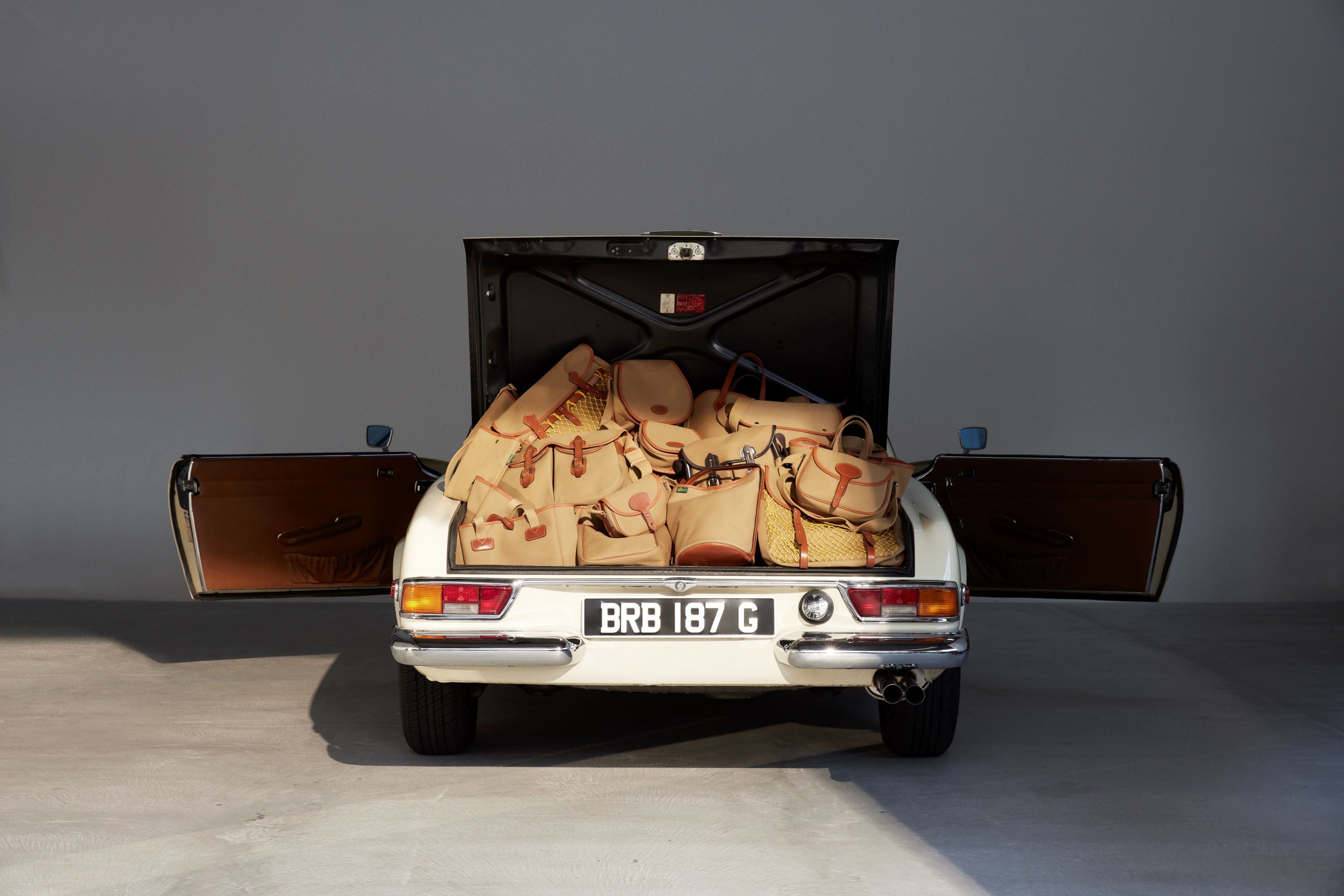 【あ様】Brady ベージュ TAW ラージ あ様】Brady ベージュ TAW ラージ Brady ベージュ TAW ラージ