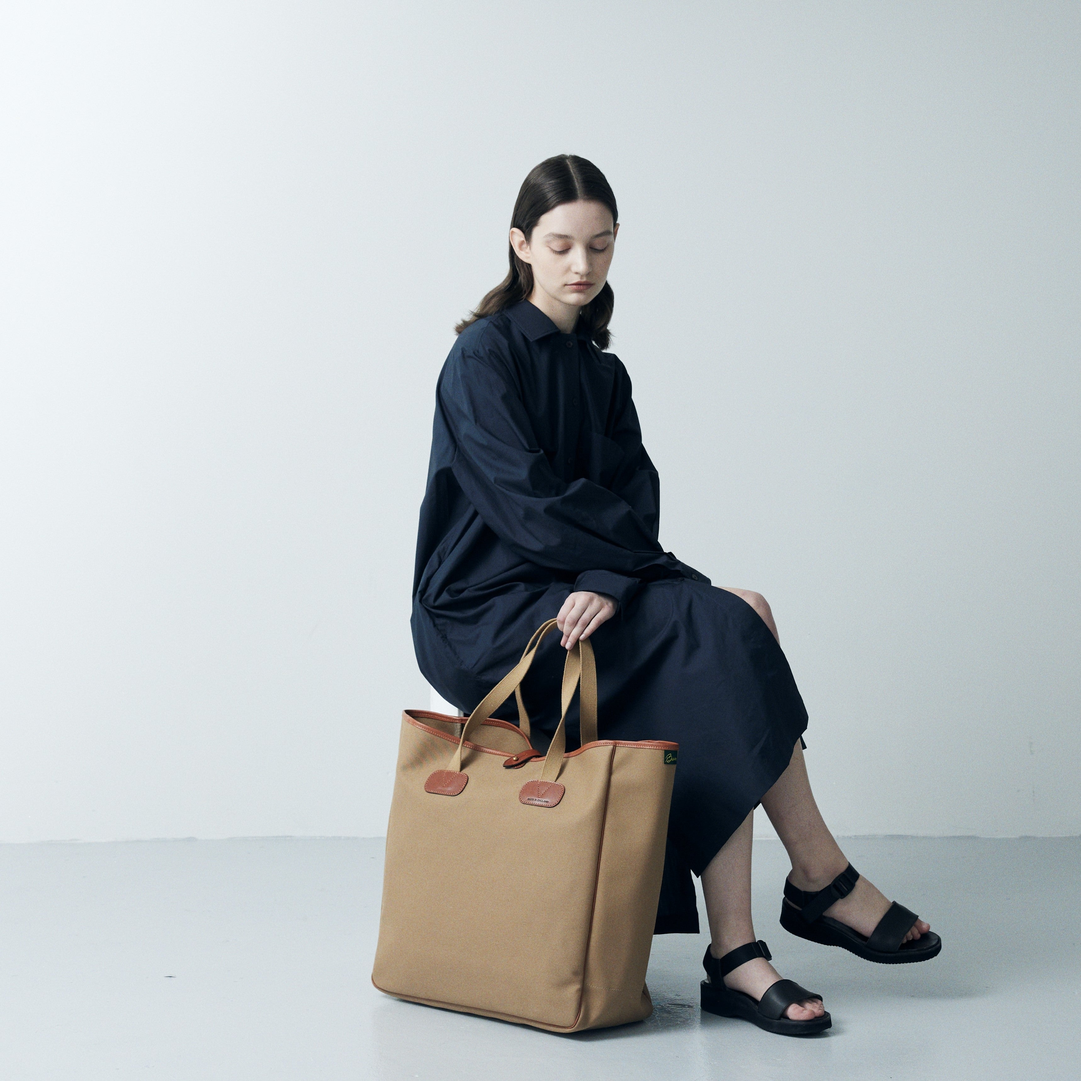 LARGE CARRYALL